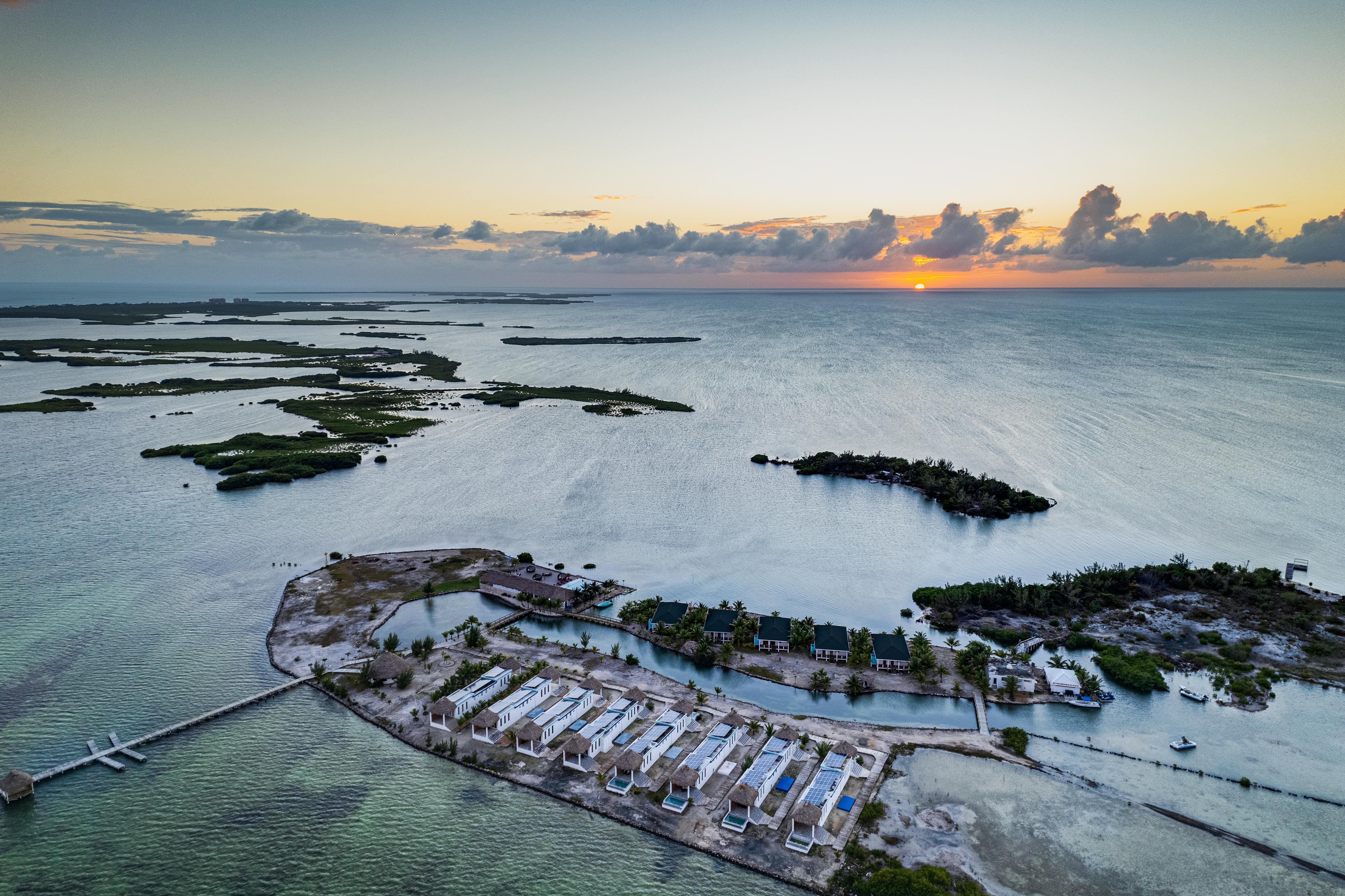 Turtle Island Resort 산페드로 외부 사진