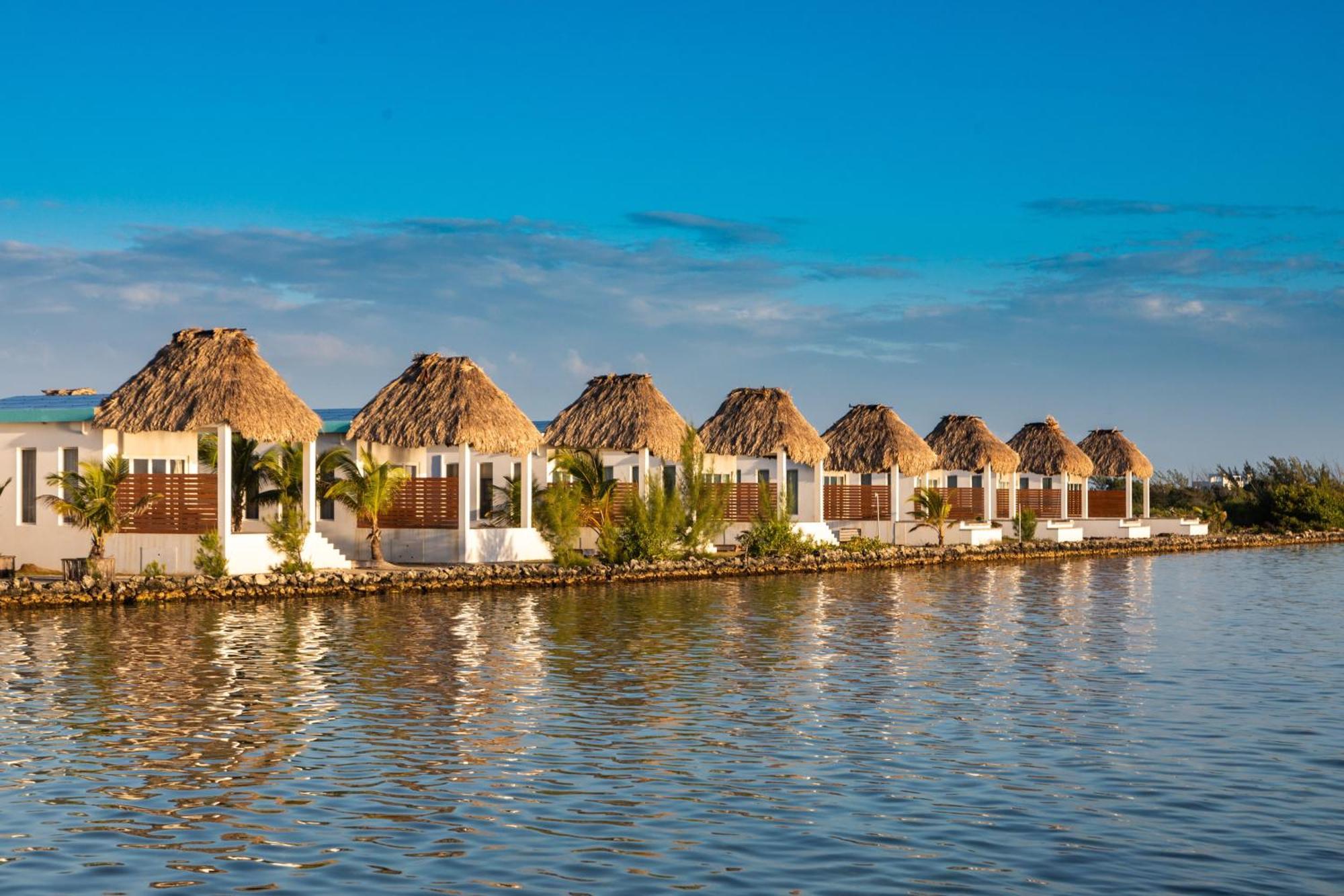 Turtle Island Resort 산페드로 외부 사진